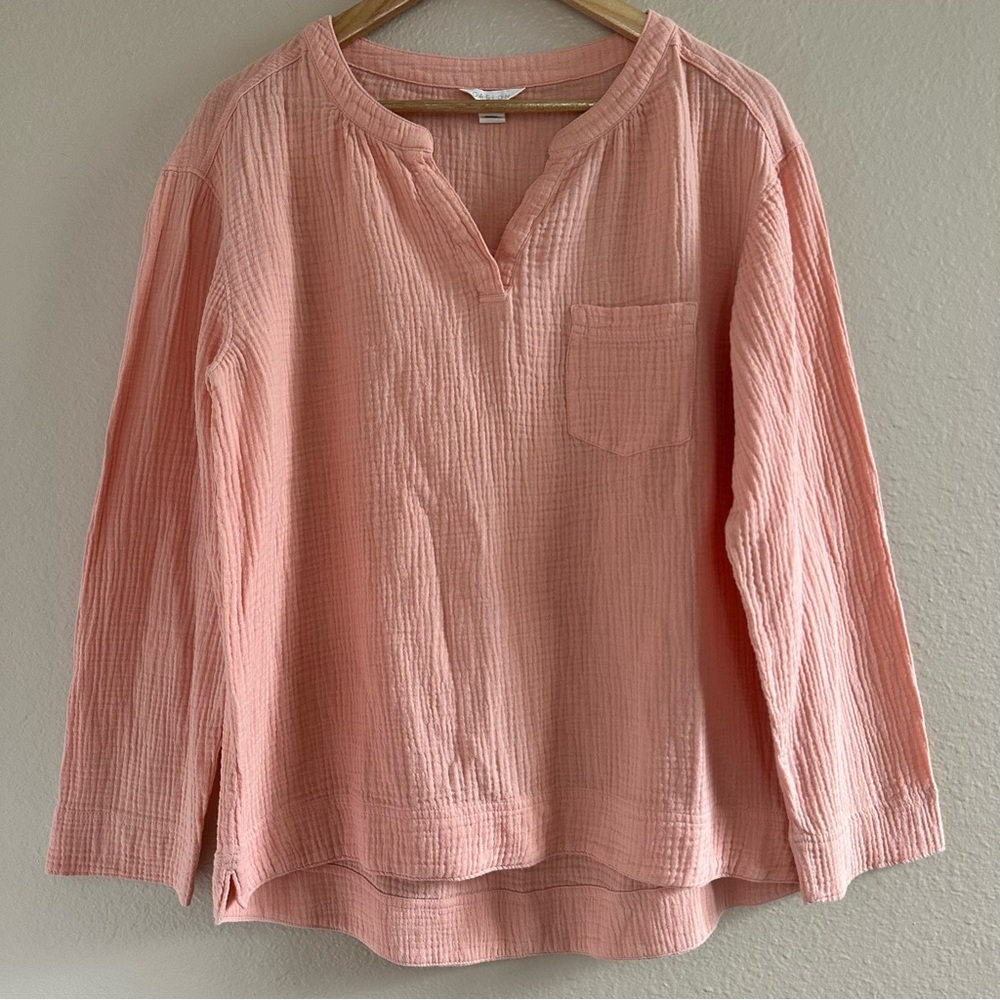 Caslon Coral Tide Top Gauze Crinkled Long Sleeve Split Neck Top